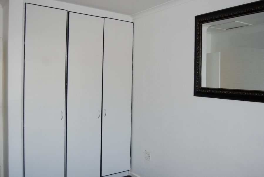 To Let 8 Bedroom Property for Rent in Shelley Point Western Cape